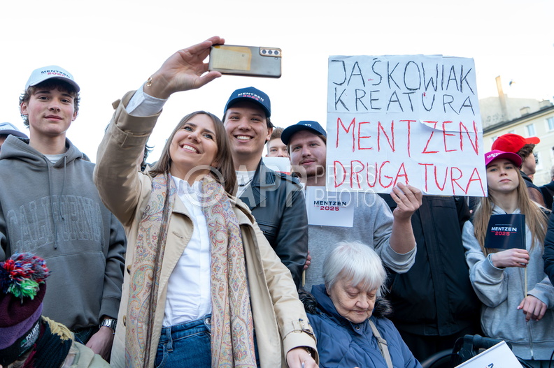 Wiec Slawomira Mentzena