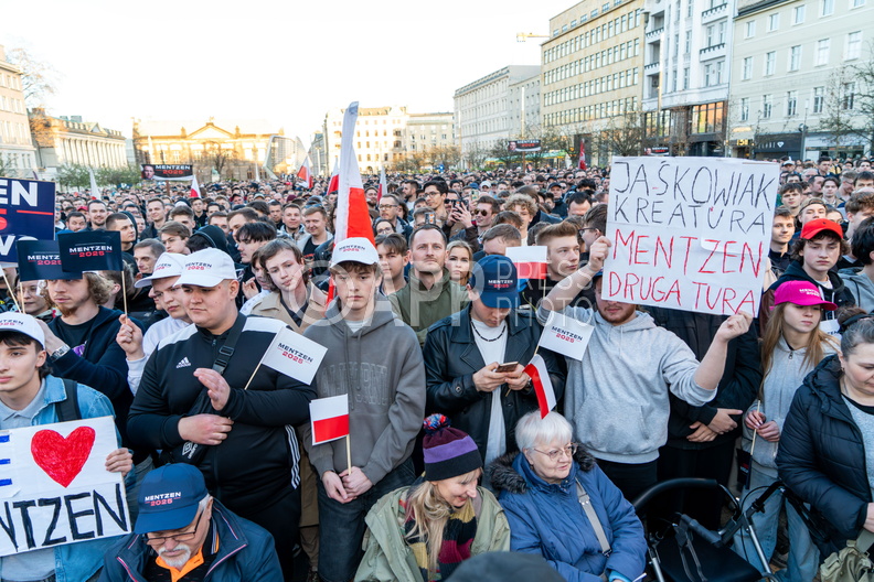 Wiec Slawomira Mentzena