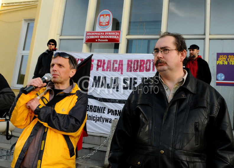 Pikieta przed siedziba HCP