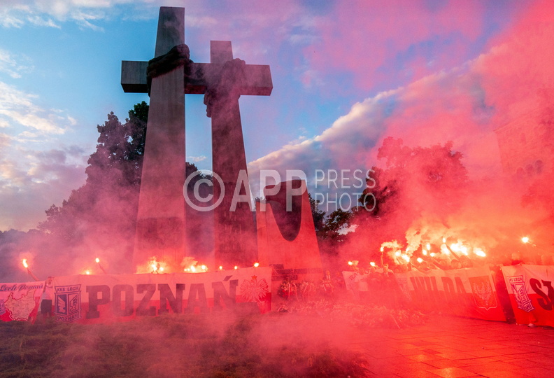Kibice Lecha uczcili Czerwiec 56