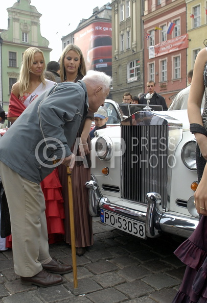 Rolls Royce na paradzie zabytkowych pojazdow
