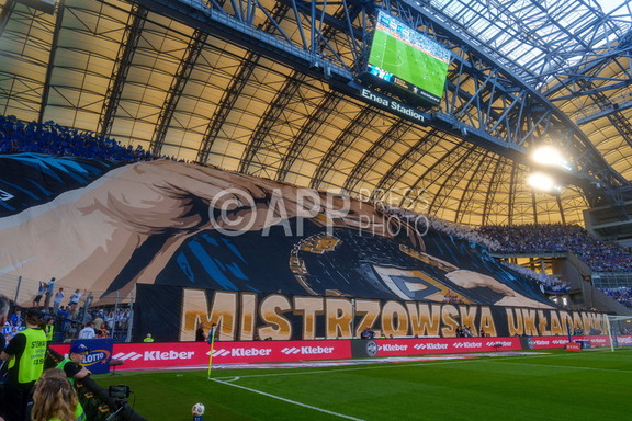Kibice Lecha Poznan podczas meczu z Wisla Plock 