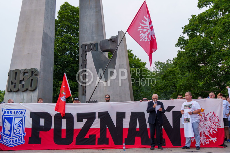 Antoni Godziewski podczas obchodow Poznanskiego Czerwca 1956