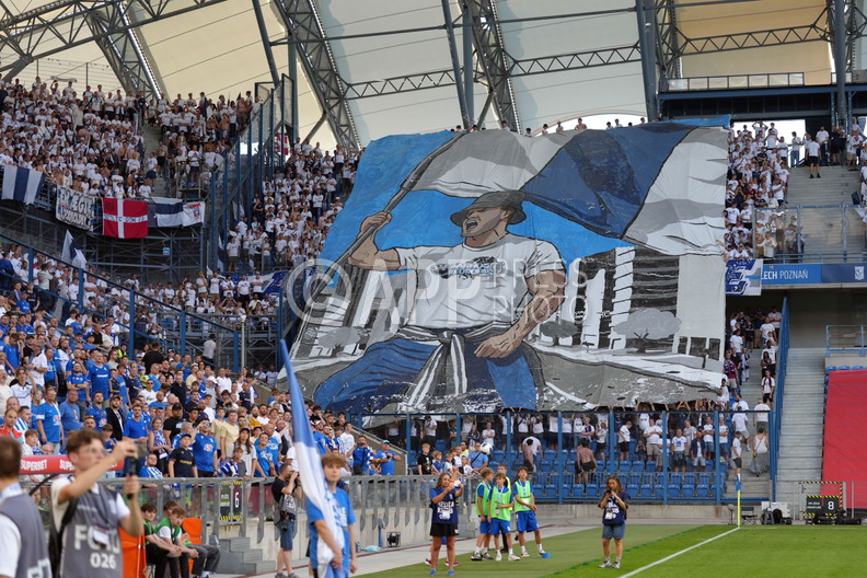 Oprawa kibicow AGF Aarhus w Poznaniu