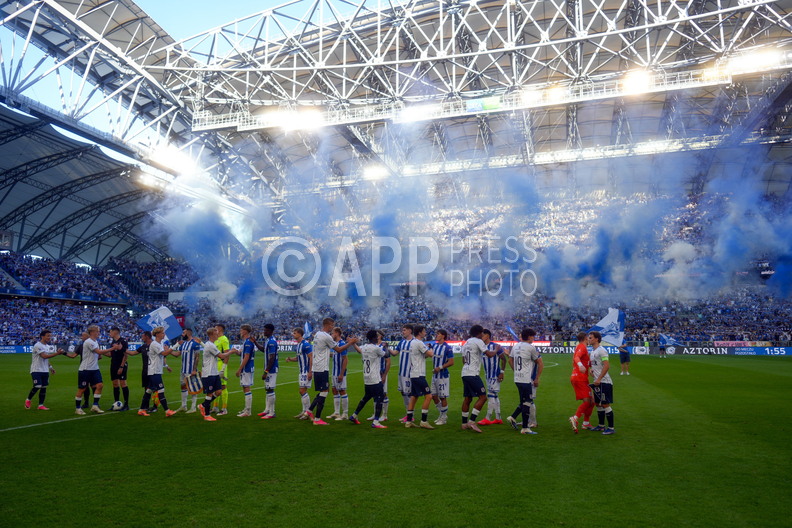 Pilkarze przed meczem Lecha Poznan z AGF Aarhus