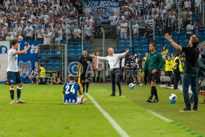 Niels Frederiksen podczas meczu z AGF Aarhus