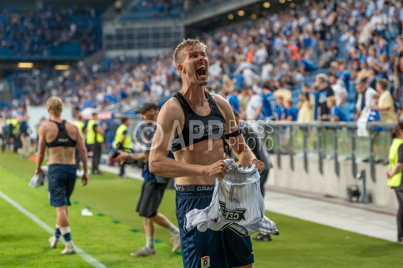 Radosc Frederika Tingagera po awansie AGF Aarhus